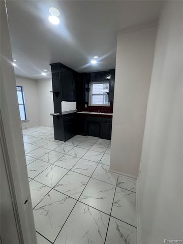 8854 Stout Street, Detroit, MI 48228