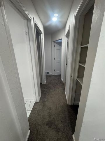 8854 Stout Street, Detroit, MI 48228