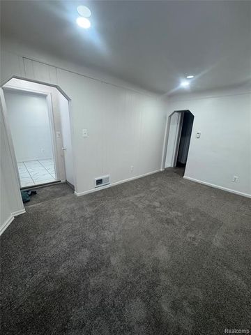 8854 Stout Street, Detroit, MI 48228