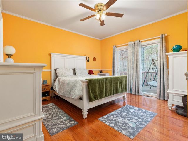 1304 LAKEVIEW DR, Cross Junction, VA 22625