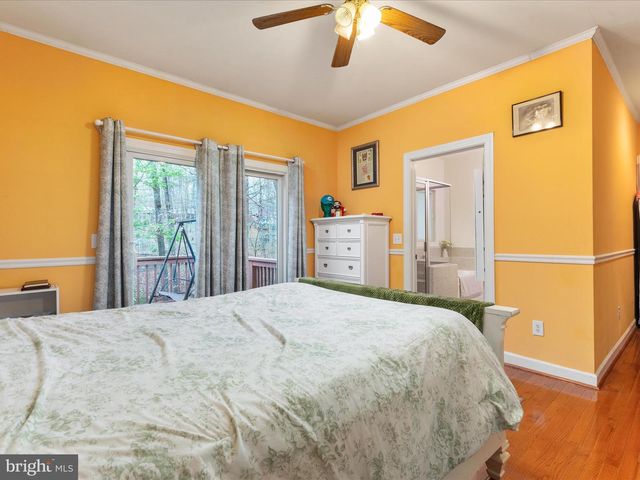 1304 LAKEVIEW DR, Cross Junction, VA 22625