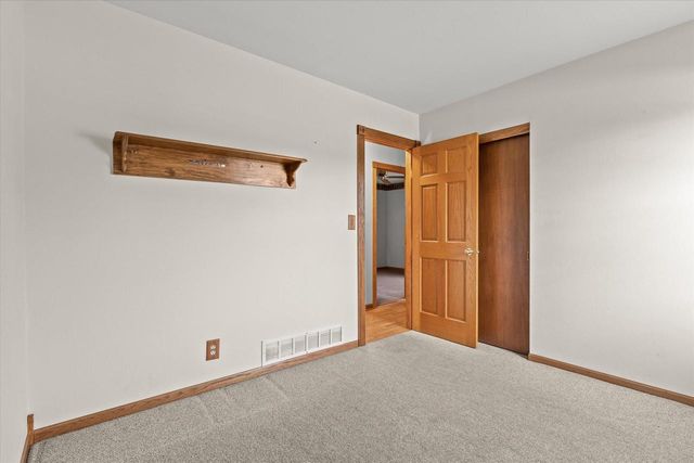 3217 Indian TRAIL, Racine, WI 53402