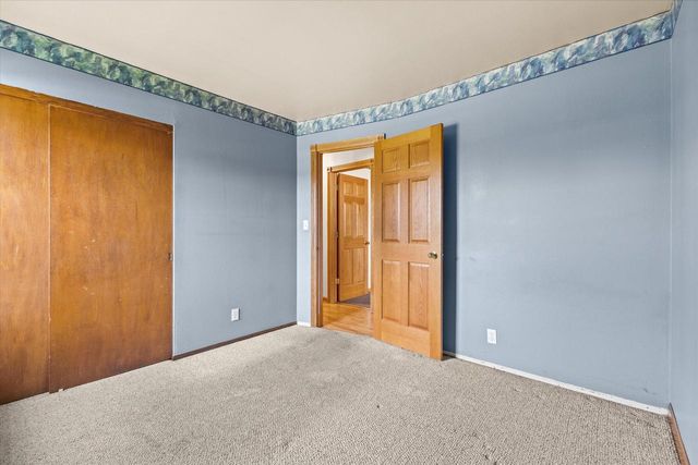 3217 Indian TRAIL, Racine, WI 53402