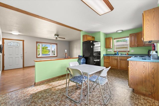 3217 Indian TRAIL, Racine, WI 53402