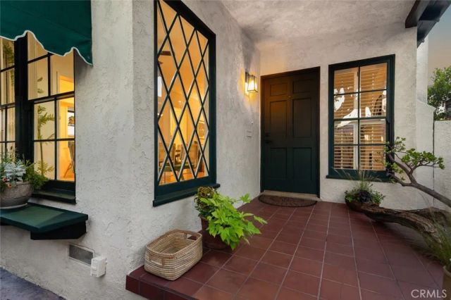5796 Campo Walk, Long Beach, CA 90803