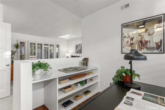 5796 Campo Walk, Long Beach, CA 90803