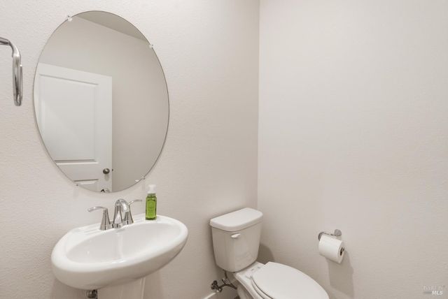 2158 Owens Pl, Rohnert Park, CA 94928