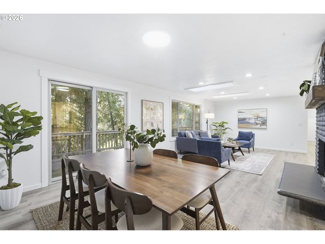 530 Se 26TH Ave, Hillsboro, OR 97123