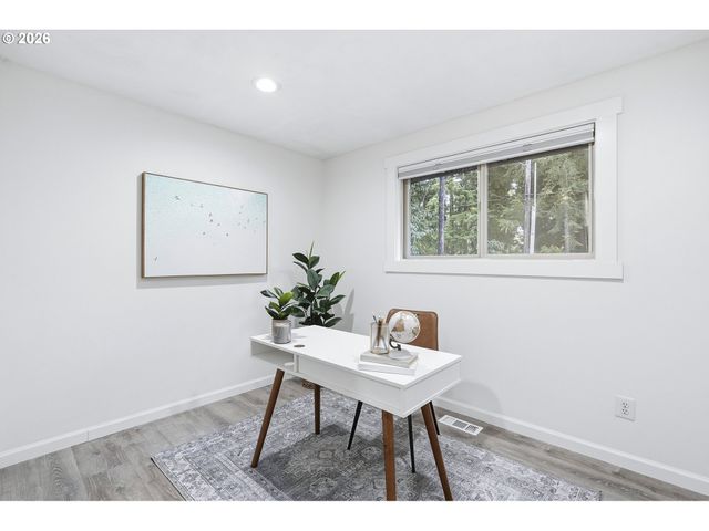 530 Se 26TH Ave, Hillsboro, OR 97123