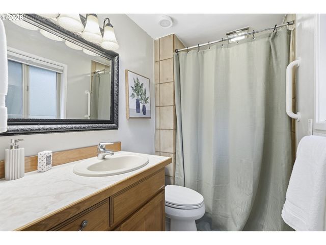 530 Se 26TH Ave, Hillsboro, OR 97123