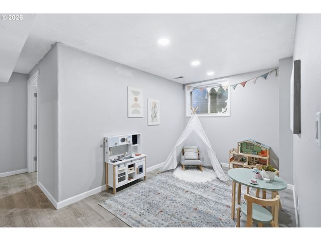 530 Se 26TH Ave, Hillsboro, OR 97123