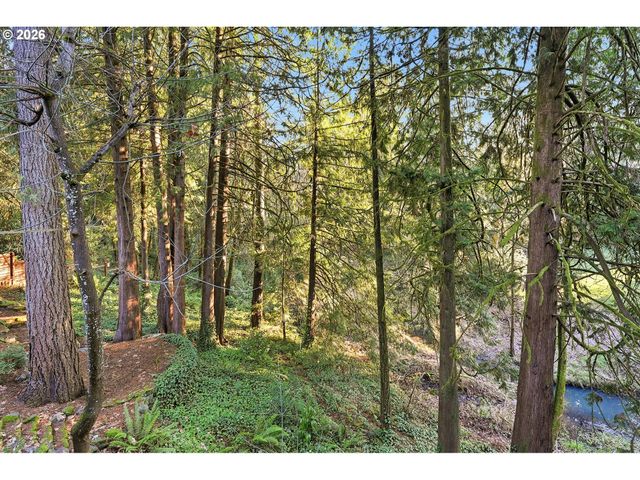 530 Se 26TH Ave, Hillsboro, OR 97123