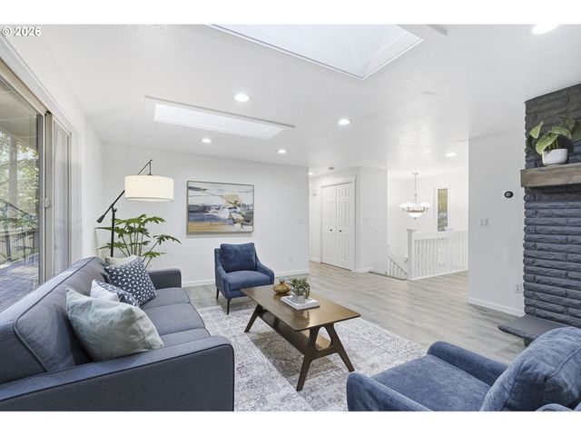 530 Se 26TH Ave, Hillsboro, OR 97123