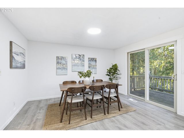 530 Se 26TH Ave, Hillsboro, OR 97123