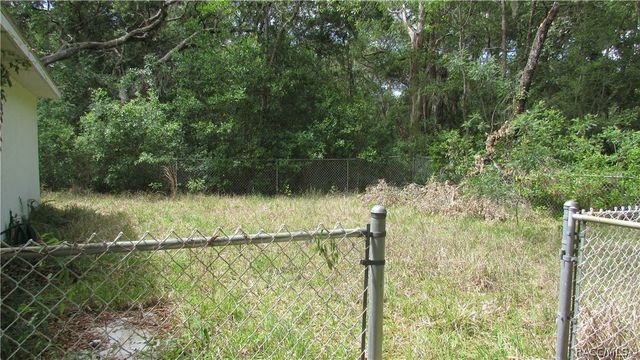 5974 W Oaklawn Street, Homosassa, FL 34446