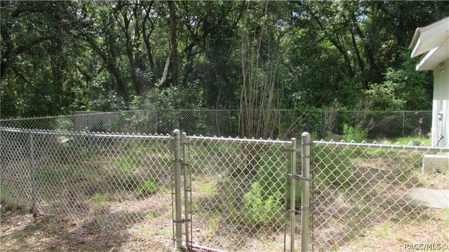 5974 W Oaklawn Street, Homosassa, FL 34446
