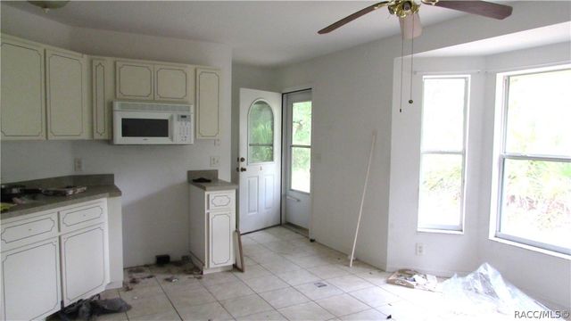 5974 W Oaklawn Street, Homosassa, FL 34446