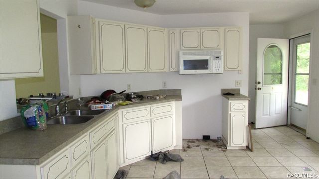 5974 W Oaklawn Street, Homosassa, FL 34446