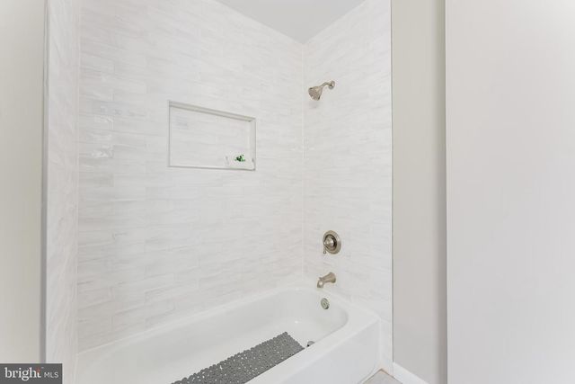 6360 DRACO ST, Burke, VA 22015