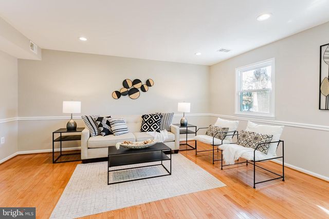 6360 DRACO ST, Burke, VA 22015