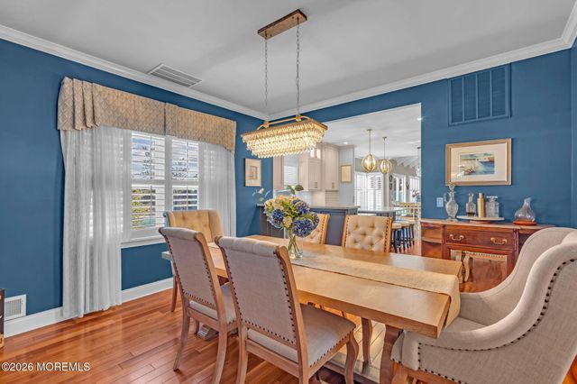 1359 Wave Crest Court, Toms River, NJ 08753