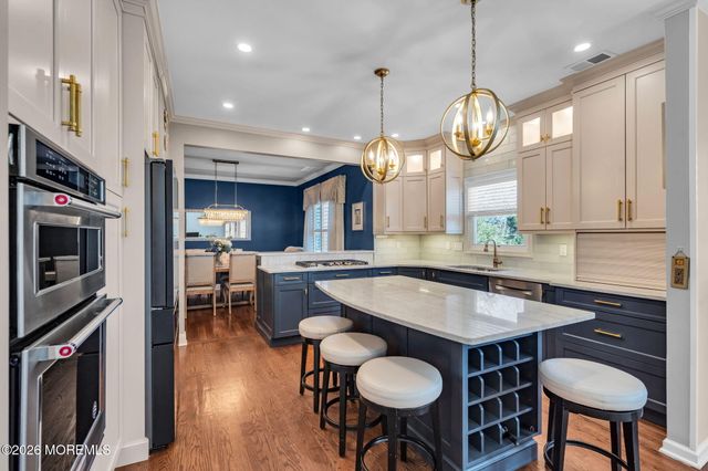 1359 Wave Crest Court, Toms River, NJ 08753