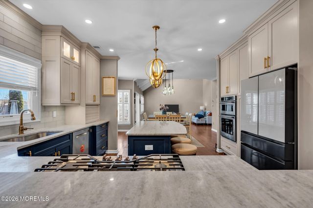 1359 Wave Crest Court, Toms River, NJ 08753