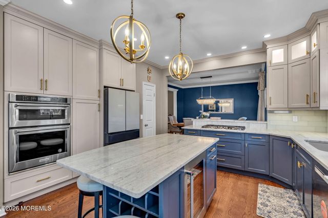1359 Wave Crest Court, Toms River, NJ 08753