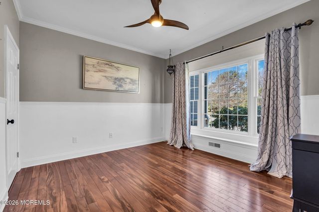 1359 Wave Crest Court, Toms River, NJ 08753