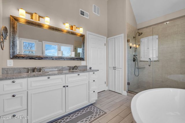 1359 Wave Crest Court, Toms River, NJ 08753