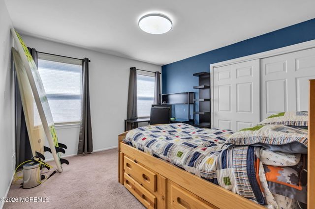 1359 Wave Crest Court, Toms River, NJ 08753