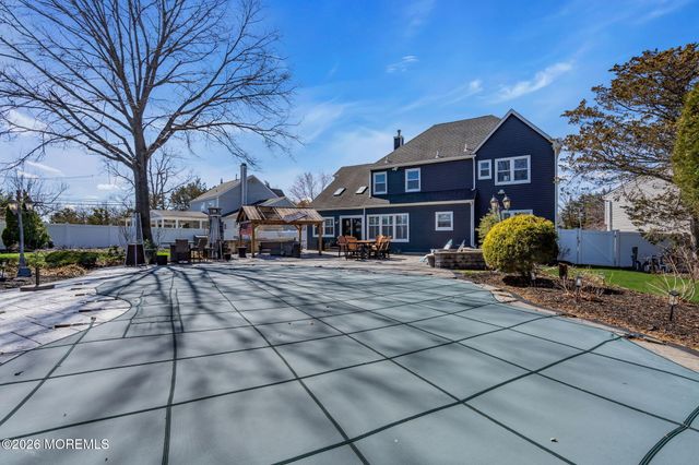 1359 Wave Crest Court, Toms River, NJ 08753