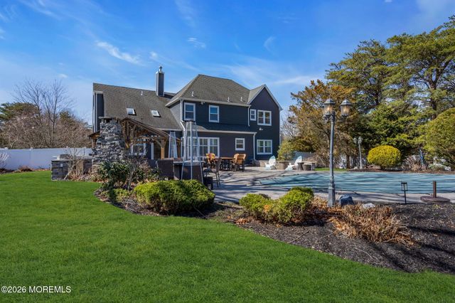 1359 Wave Crest Court, Toms River, NJ 08753