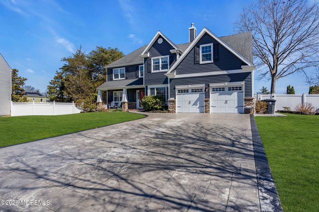1359 Wave Crest Court, Toms River, NJ 08753