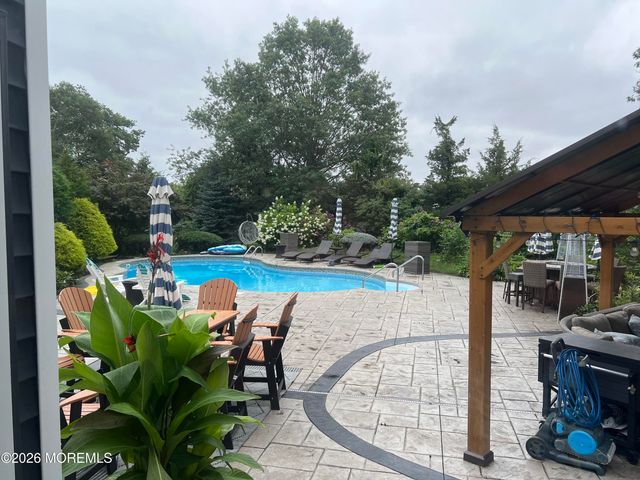 1359 Wave Crest Court, Toms River, NJ 08753
