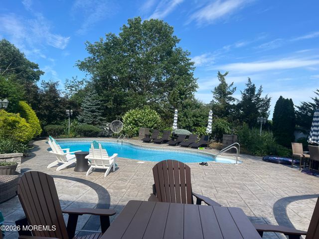 1359 Wave Crest Court, Toms River, NJ 08753