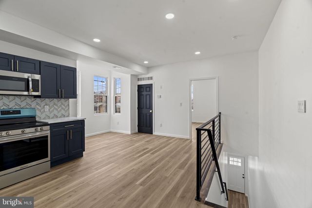 2454 N 33RD ST, Philadelphia, PA 19132