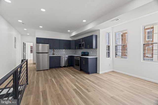 2454 N 33RD ST, Philadelphia, PA 19132