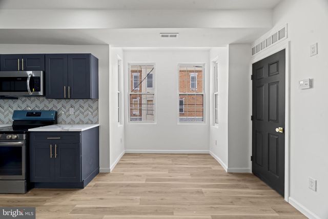 2454 N 33RD ST, Philadelphia, PA 19132