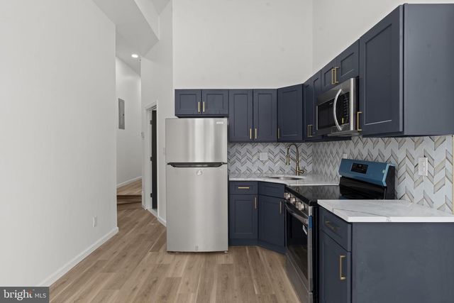 2454 N 33RD ST, Philadelphia, PA 19132