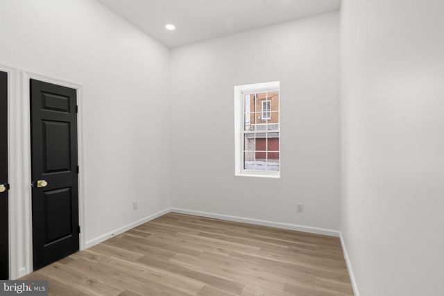 2454 N 33RD ST, Philadelphia, PA 19132