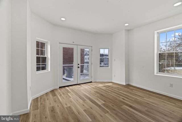 2454 N 33RD ST, Philadelphia, PA 19132