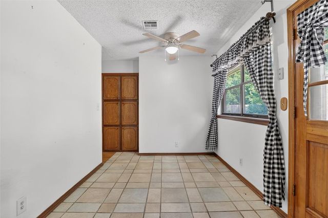 644 W Forster Drive, Mustang, OK 73064