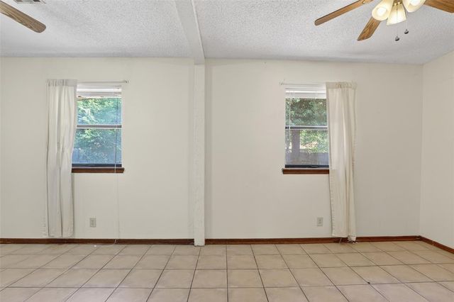 644 W Forster Drive, Mustang, OK 73064