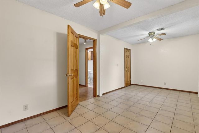 644 W Forster Drive, Mustang, OK 73064