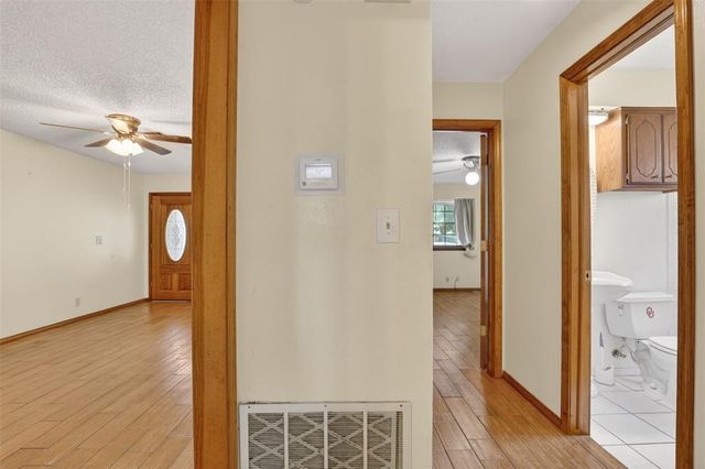 644 W Forster Drive, Mustang, OK 73064