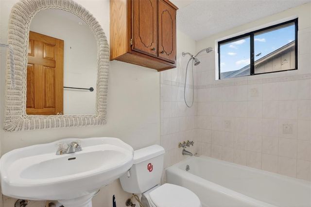 644 W Forster Drive, Mustang, OK 73064