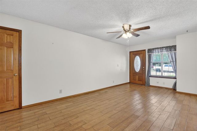644 W Forster Drive, Mustang, OK 73064