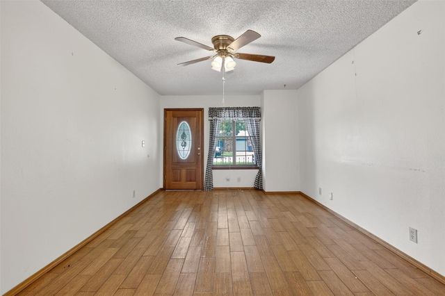 644 W Forster Drive, Mustang, OK 73064