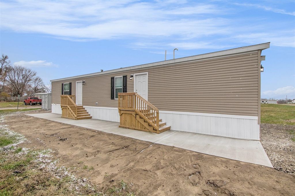 59733 Decatur Road 34, Cassopolis, MI 49031